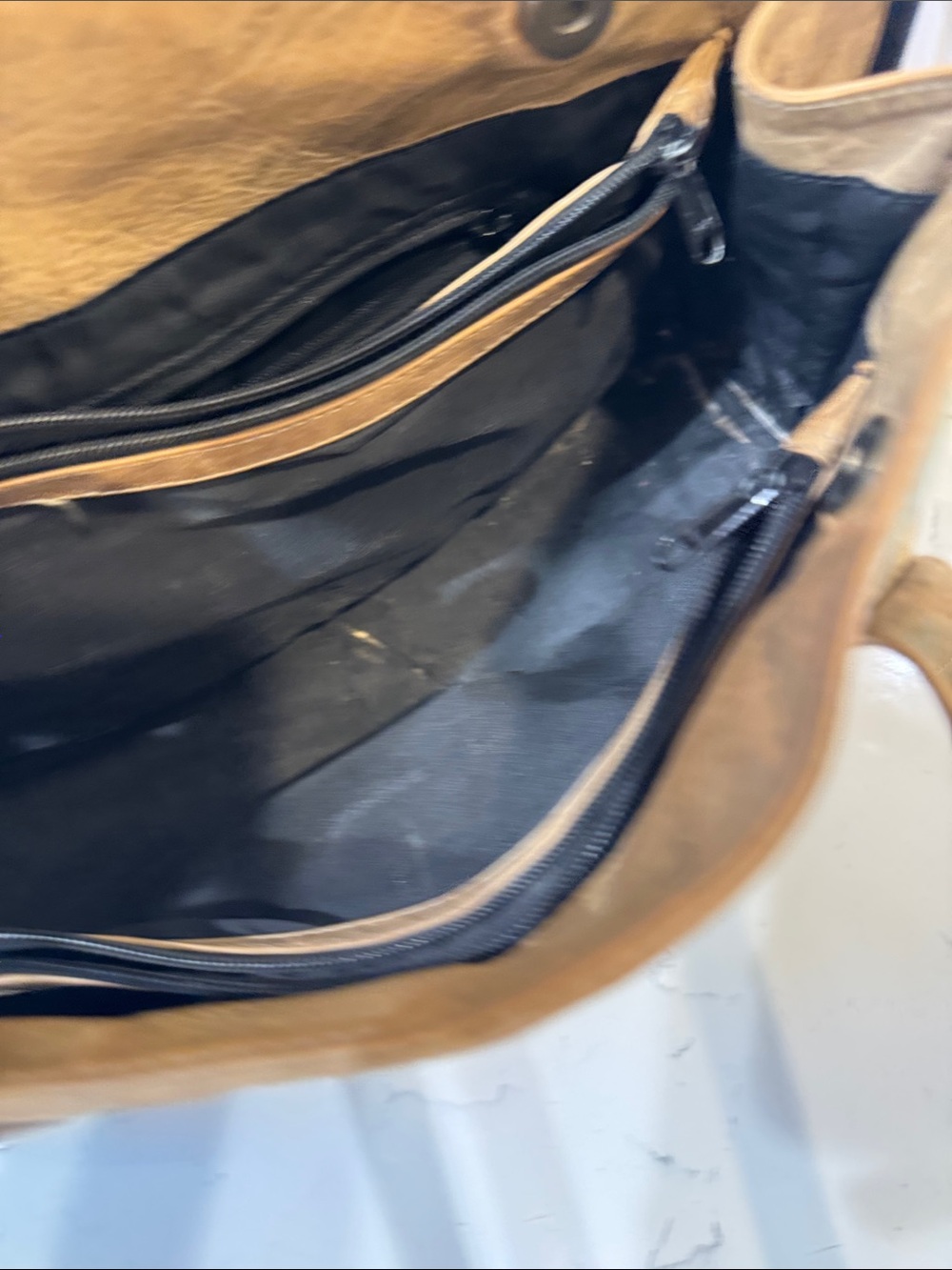 Anuschka hand-Painted Multicolor Leather Shoulder Bag - Picture 14 of 15